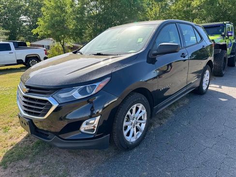 Used 2018 Chevrolet Equinox LS image 9