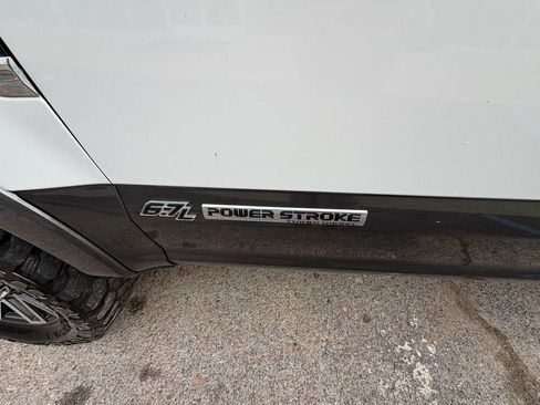 Used 2019 Ford F250 Lariat w/ Lariat Ultimate Package image 9