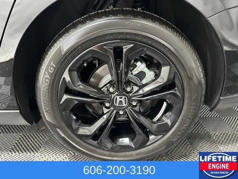 Used 2025 Honda Accord SE image 11