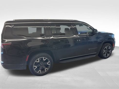 Used 2024 Jeep Wagoneer Series III image 22