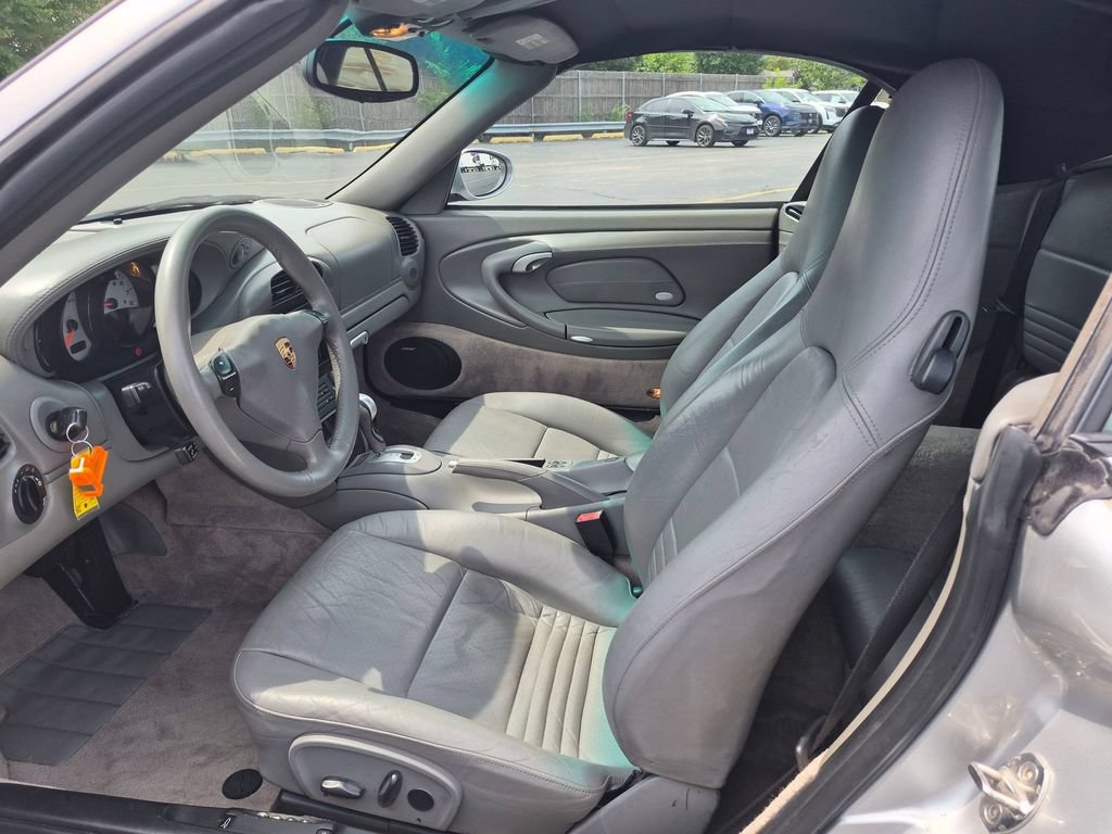 Used 2004 Porsche 911 Carrera RWD image 12