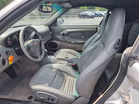 Used 2004 Porsche 911 Carrera RWD image 12