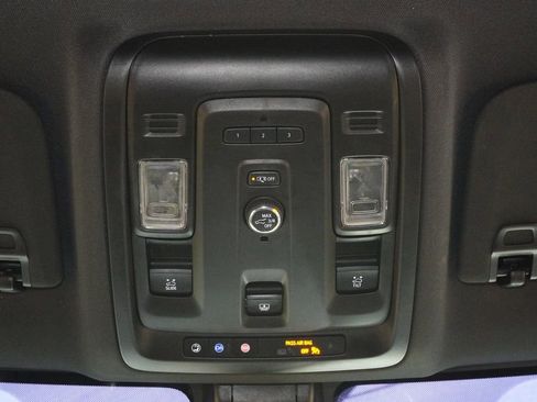 Used 2021 Chevrolet Tahoe Z71 w/ Rear Media and Nav Package AWD/4WD image 18