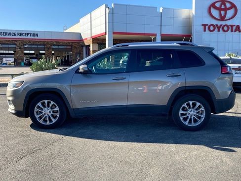 Used 2021 Jeep Cherokee Latitude image 8