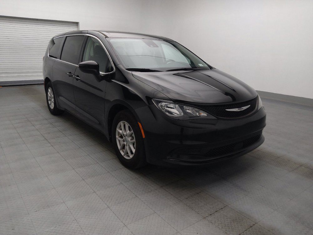 Used 2024 Chrysler Voyager LX FWD image 13