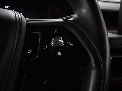 Used 2023 Lincoln Aviator Grand Touring AWD/4WD image 13