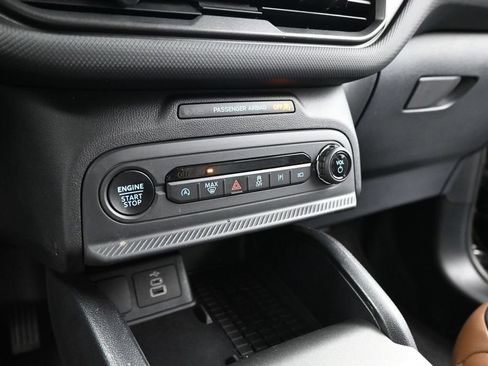 Certified 2025 Ford Bronco Sport Outer Banks w/ Outer Banks Tech Package+ AWD/4WD image 18