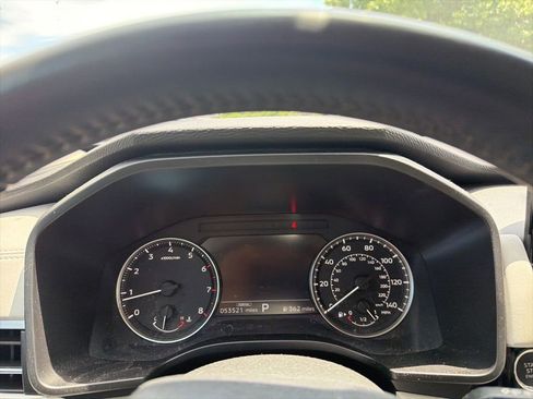 Used 2025 Mitsubishi Outlander SE FWD image 18