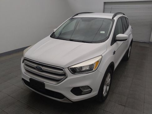 Used 2018 Ford Escape SE FWD image 15