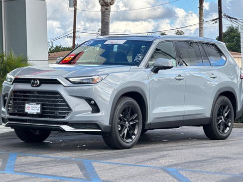 Certified 2025 Toyota Grand Highlander AWD Hybrid image 10