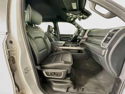 Used 2023 RAM 1500 Laramie AWD/4WD image 30