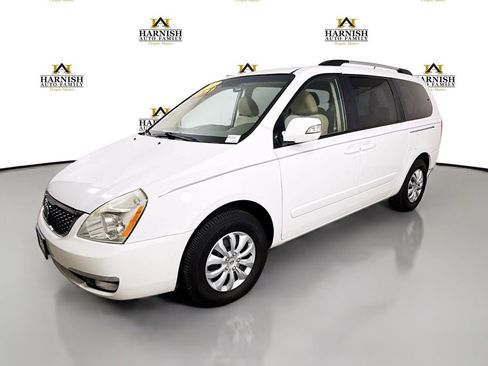 Used 2014 Kia Sedona LX FWD image 3