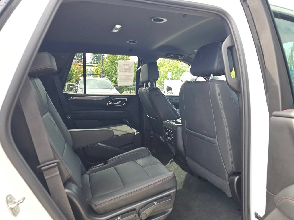 Used 2023 Chevrolet Tahoe RST w/ Luxury Package AWD/4WD image 15