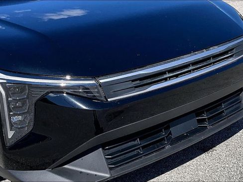 Used 2025 Kia K4 FWD image 29