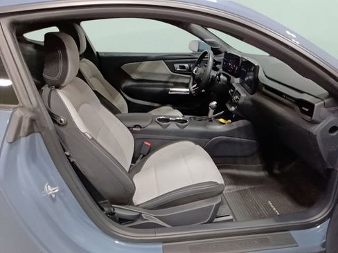 Used 2024 Ford Mustang GT RWD image 19