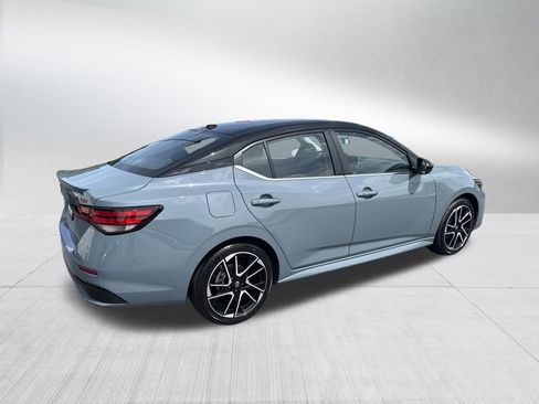 New 2025 Nissan Sentra SR FWD image 8