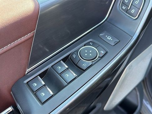 Used 2021 Ford F150 Lariat w/ Equipment Group 502A High image 24