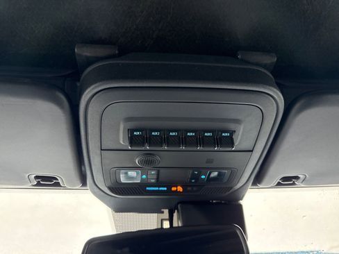 Certified 2021 Ford Bronco Black Diamond image 21