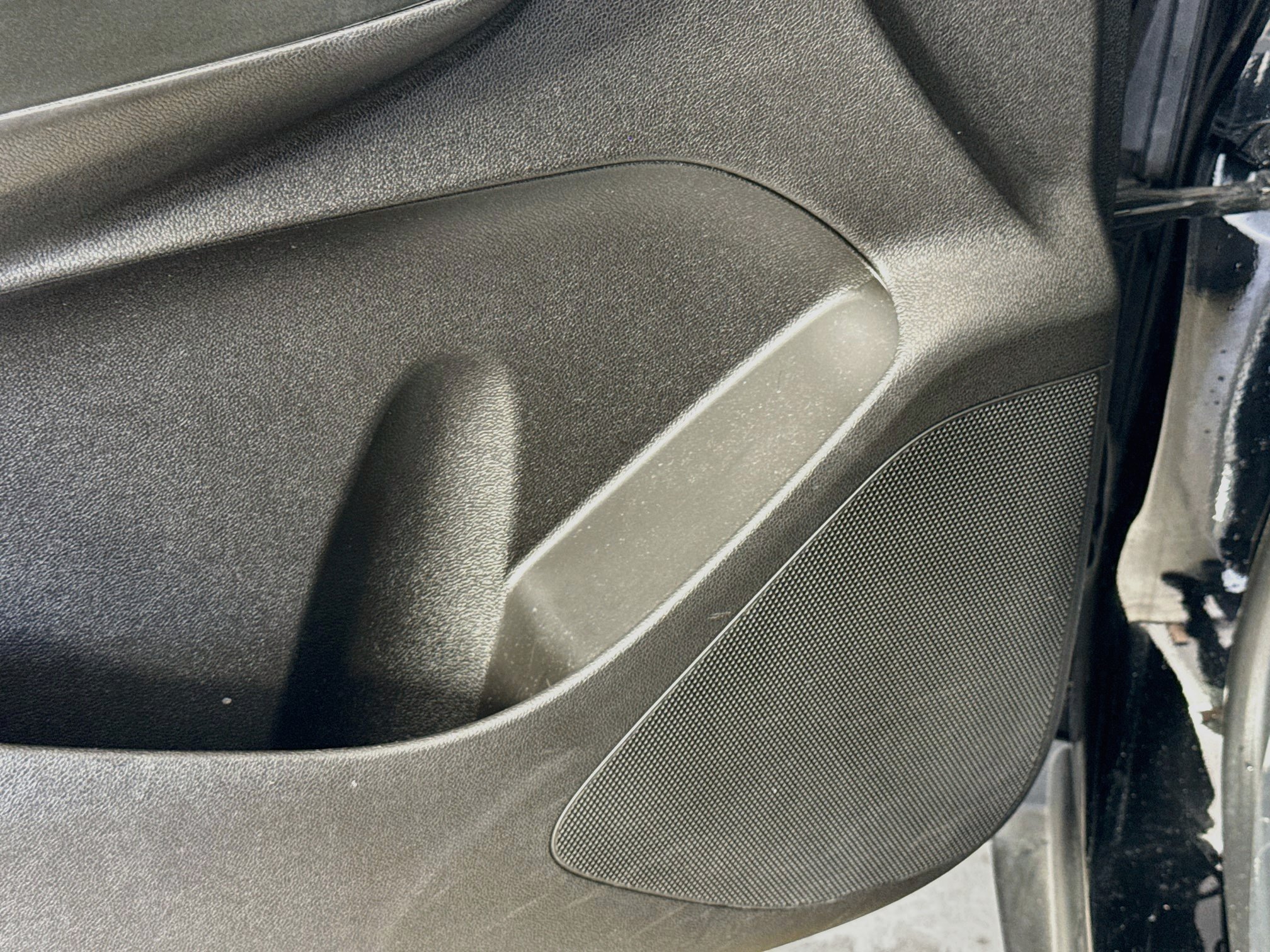 Used 2023 Chevrolet Bolt LT FWD image 21