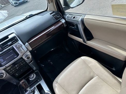 Used 2015 Toyota 4Runner Limited image 23
