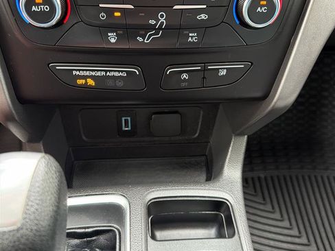 Used 2017 Ford Escape SE AWD/4WD image 15