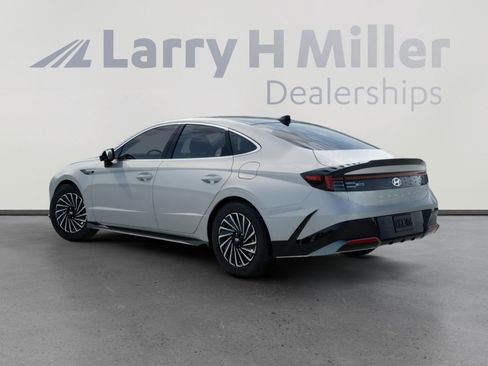 New 2026 Hyundai Sonata Limited FWD image 5