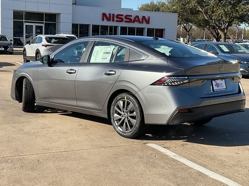 New 2026 Nissan Sentra SL image 7