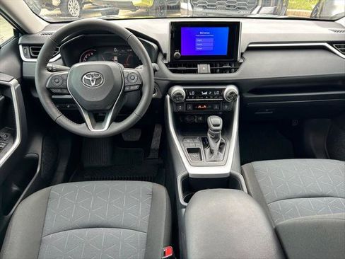 Certified 2025 Toyota RAV4 XLE w/ Convenience Package FWD image 17