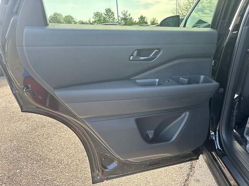 New 2026 Nissan Pathfinder Rock Creek AWD/4WD image 15