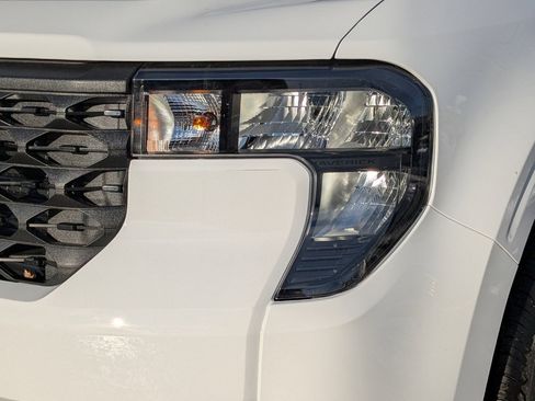 New 2026 Ford Maverick XL image 10