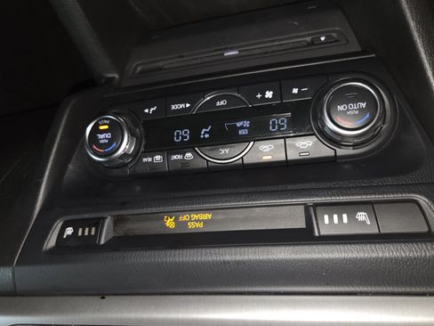 Used 2014 MAZDA MAZDA3 s Touring FWD image 43