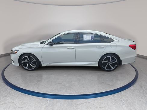 Used 2022 Honda Accord Sport image 8