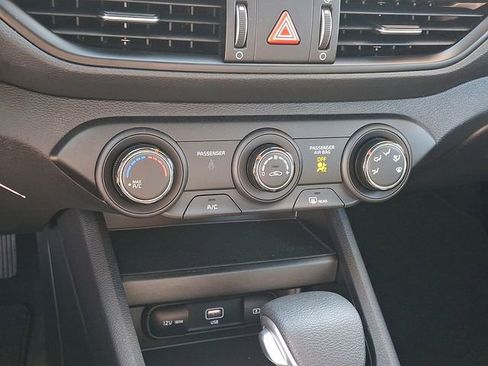 Certified 2024 Kia Forte LXS w/ LXS Technology Package image 18