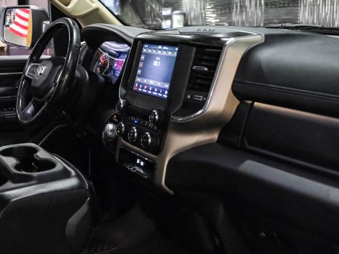 Used 2019 RAM 1500 Laramie w/ Off Road Group image 24