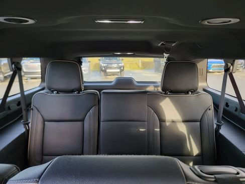 Certified 2024 Chevrolet Suburban Premier image 19