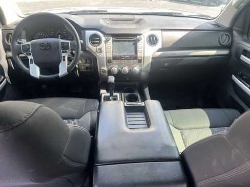 Used 2018 Toyota Tundra SR5 image 26