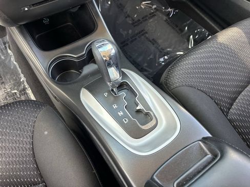 Used 2019 Dodge Journey SE FWD image 23