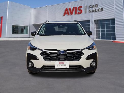 Used 2025 Subaru Crosstrek 2.5i Premium AWD/4WD image 2