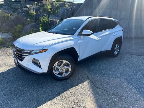 Certified 2024 Hyundai Tucson SEL AWD/4WD image 2