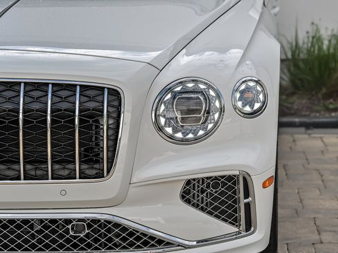 New 2026 Bentley Flying Spur Plug-In Hybrid AWD/4WD image 5
