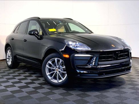 New 2026 Porsche Macan image 9