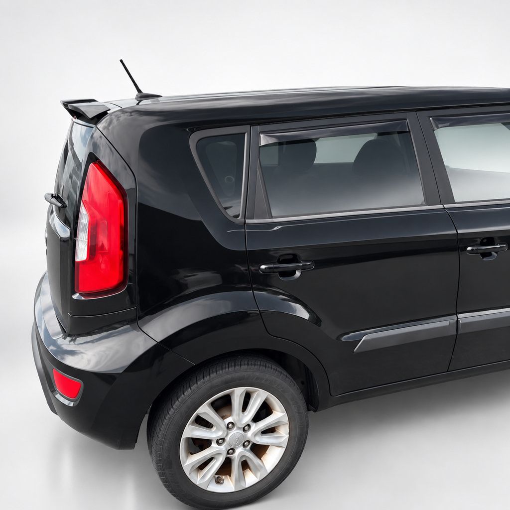 Used 2012 Kia Soul + FWD image 11