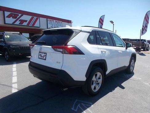 Used 2020 Toyota RAV4 XLE FWD image 7