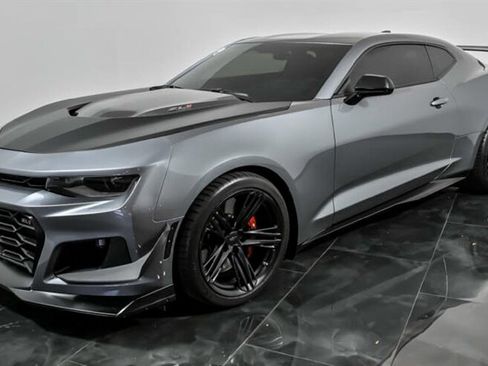 Used 2020 Chevrolet Camaro ZL1 image 5