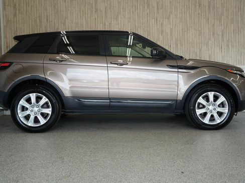 Used 2018 Land Rover Range Rover Evoque SE Premium AWD/4WD image 5