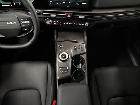 New 2026 Kia Sportage EX image 11