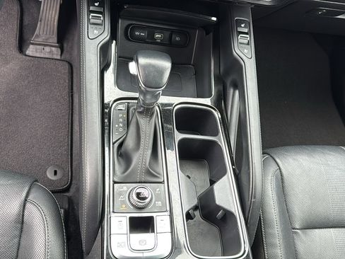 Used 2022 Kia Telluride EX w/ EX Premium Package image 22