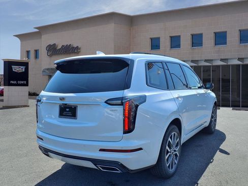 Certified 2022 Cadillac XT6 Sport w/ Technology Package image 5