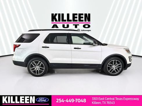 Used 2017 Ford Explorer Sport w/ Equipment Group 401A AWD/4WD image 9