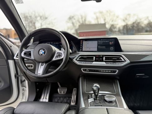 Used 2021 BMW X5 M50i AWD/4WD image 18